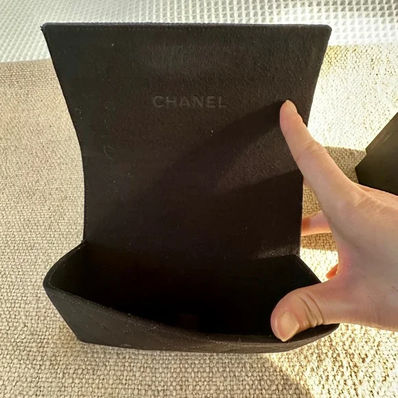 NEW Authentic CHANEL Black Quilted Sunglasses Case Set - Picture 3 of 6